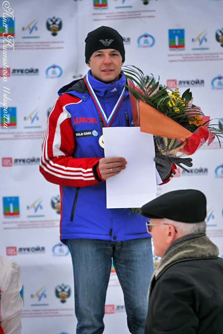 Победитель гонки на 30 км Николай Панкратов