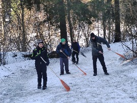 Субботник на лыжной трассе. 28.03.2024.