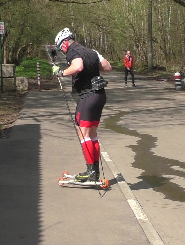 5.3 прыжок бордюр.png