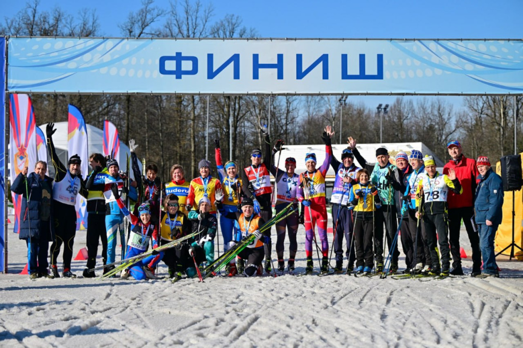 Участники забега "Чемпионских поколений" на первой Гонке Акентьева
