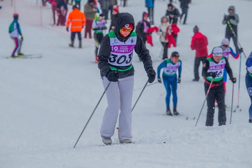 Впереди - долгий 50-километровый путь по битцевским подъёмам и спускам...