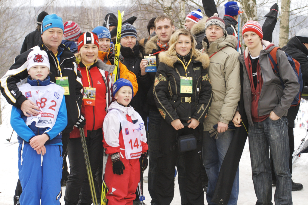 "Московская Лыжня" 2008 года. Семья Тихоновичей и коллектив "Ювенты". 