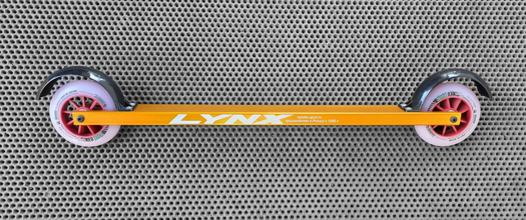 Лыжероллеры Lynx с гоночными колёсами MPC.