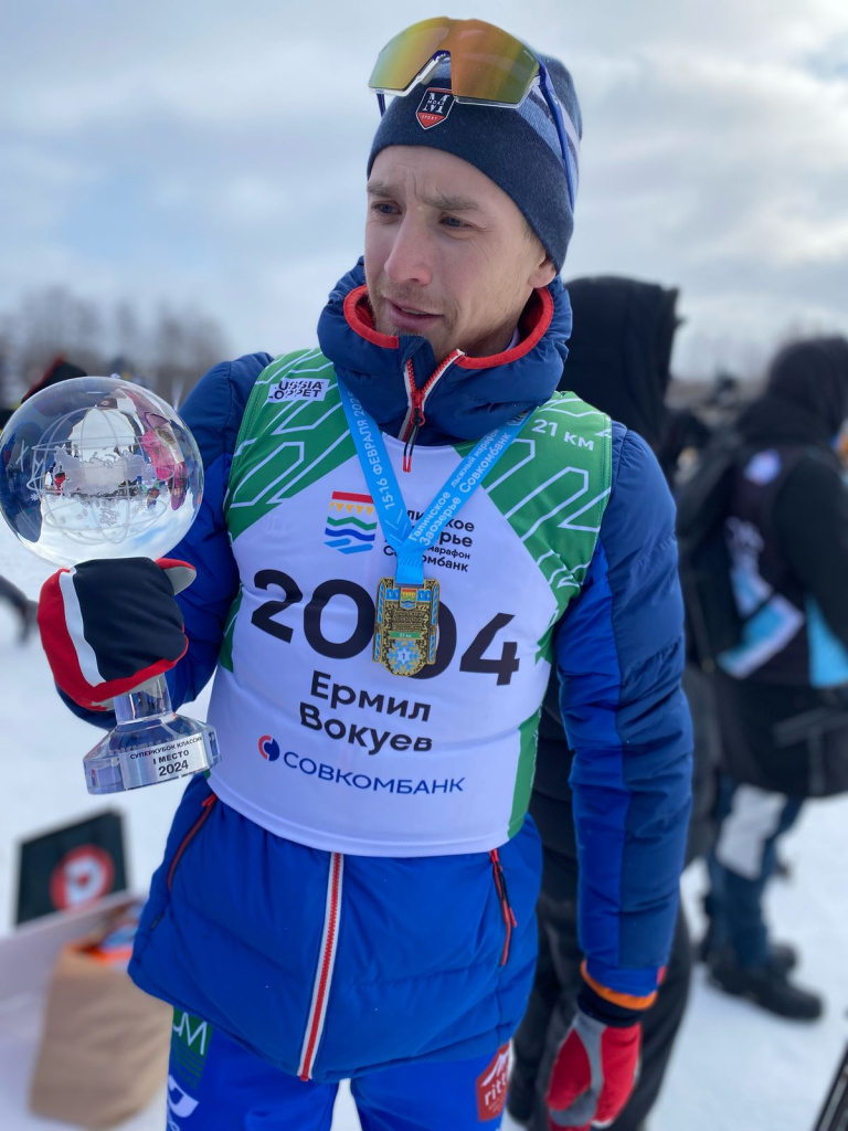 Ермил Вокуев после своей победы в классике на Галичском марафоне. 