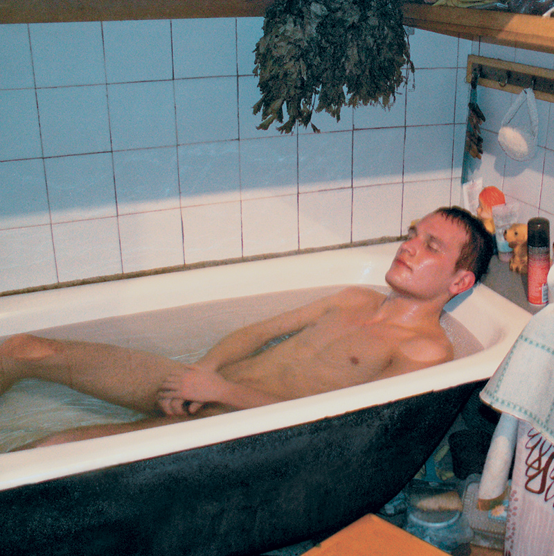 Окунуться после парной в ванную, наполненную ледяной водой — истинное наслаждение.