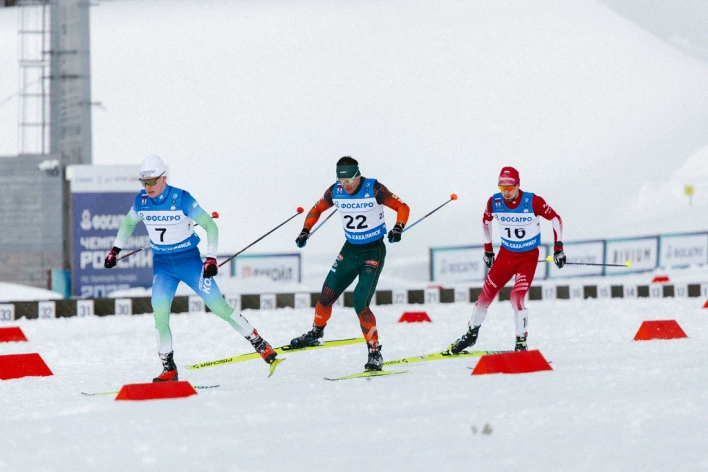 На каком-то этапе стало понятно, что этой троице предстоит разыграть между собой "серебро" и "бронзу" на финише. 