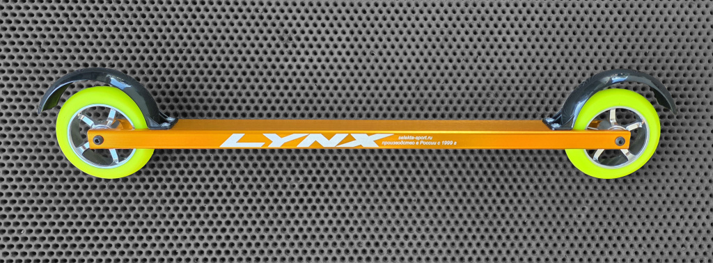 Лыжероллеры Lynx с гоночными колёсами Selekta.