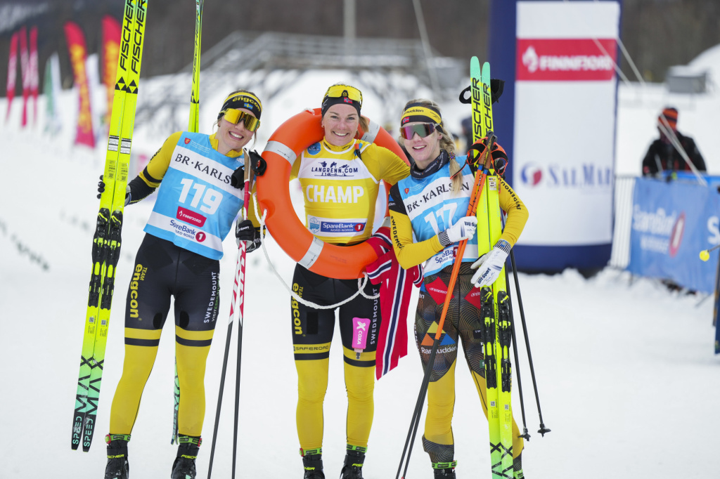 Саммит 2 Сенья 2026 (Норвегия). Ханна Лодин, Аниккен Йерде Алнэс, Эмили Флетен.