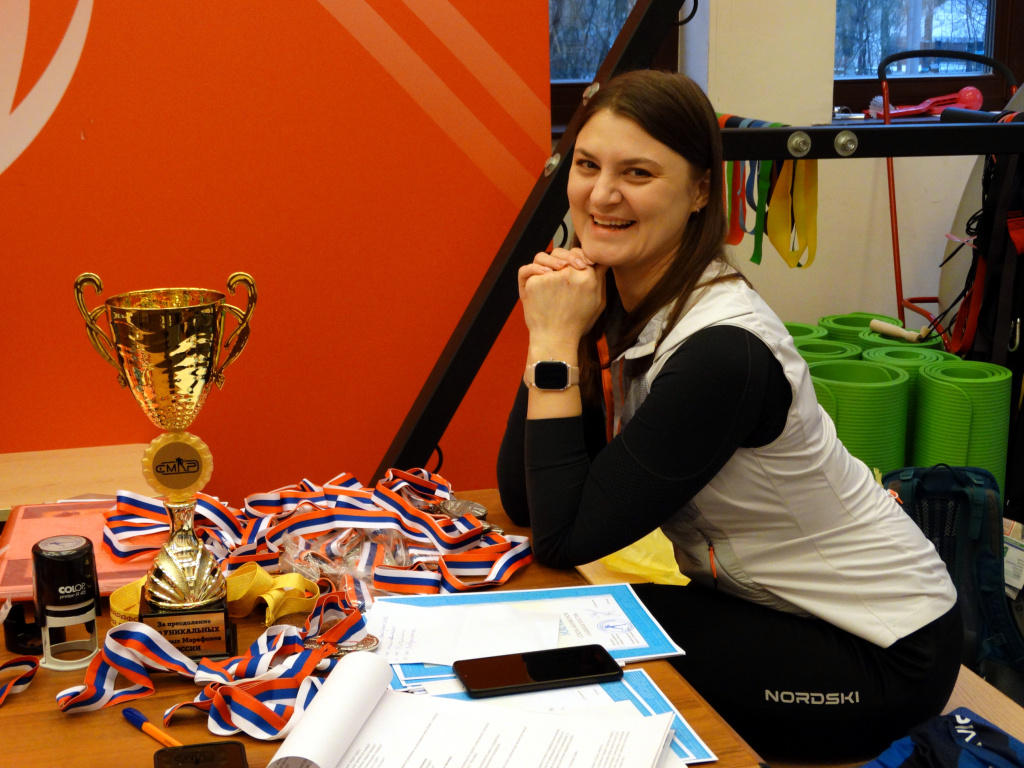 Анна Малюшицкая стала в нашей команде неким таким неформальным членом исполкома, - во всяком случае, часть работы своего мужа, вице-президента СМЛР Станислава Малюшицкого, она точно взяла на себя. Спасибо, Аня!