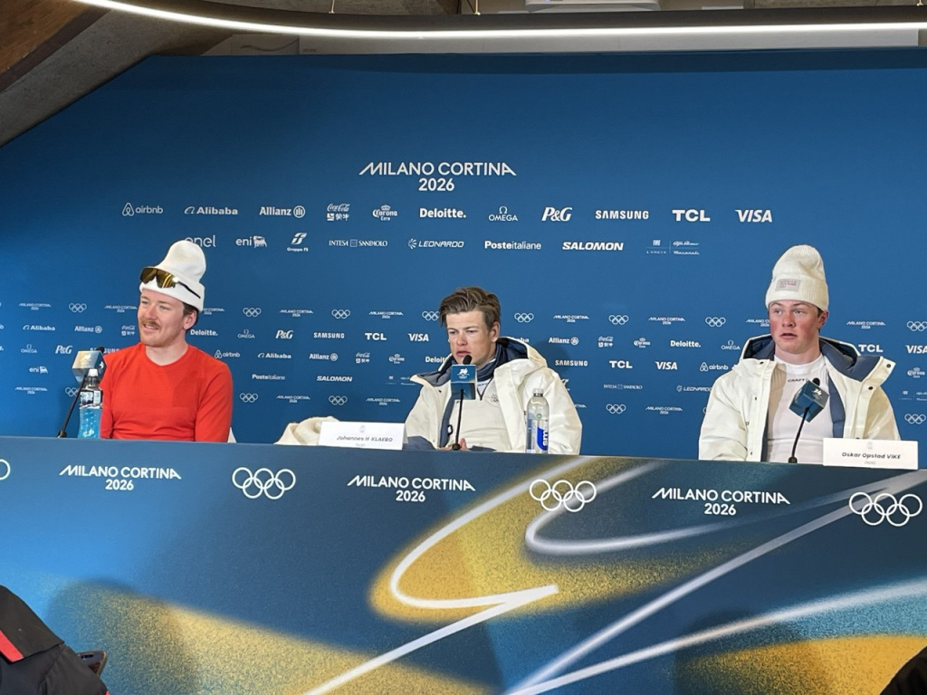 Серебряный призер спринта Бен Огден (США), чемпион Йохннес Клэбо (Норвегия, бронзовый призер Оскар Вике (Норвегия)