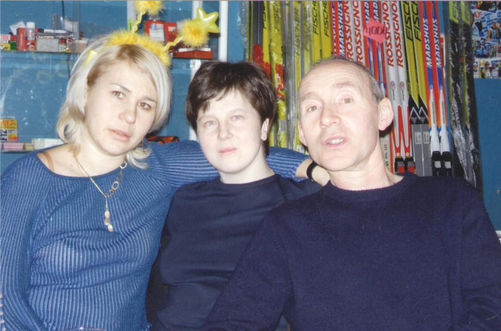 Ирина Тихонович, Татьяна Савостьянова (в центре) и Борис Николаевич. 2004 год.