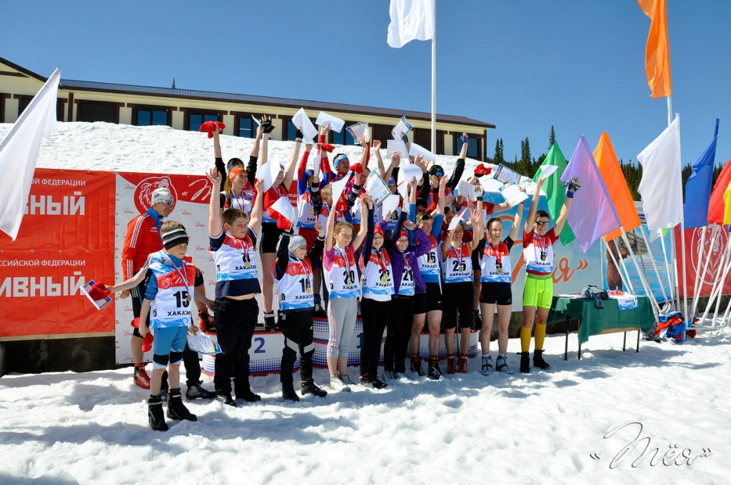 Лыжники Хакасии завершили зимний сезон в Вершине Теи (ВИДЕО).jpg