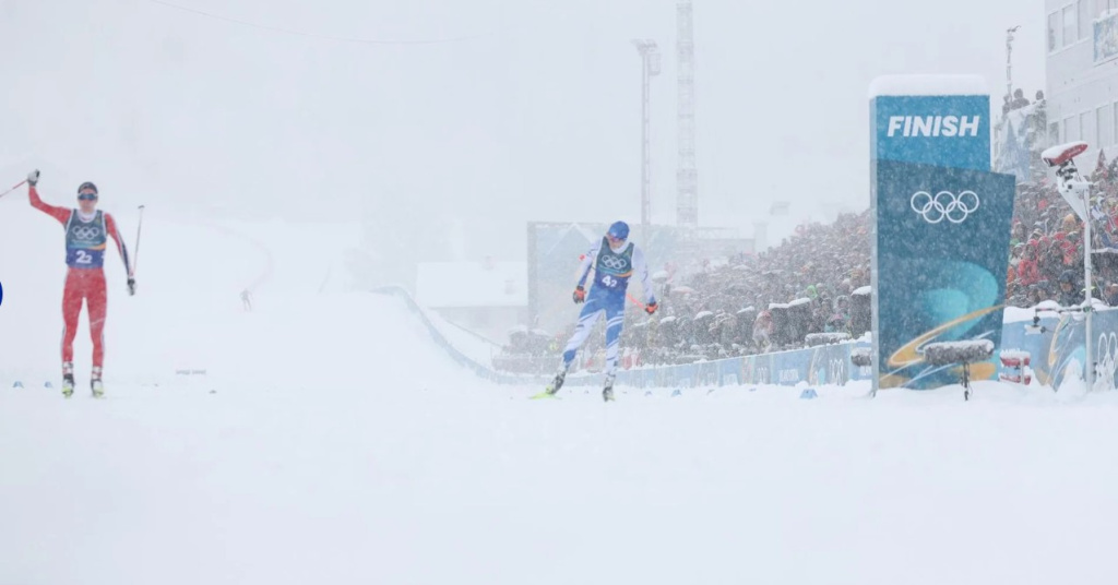 Норвегия - победитель командного спринта. Йенс Лураас Офтебро - абсолютный трехкратный (!) чемпион этих Игр. Финляндия на втором месте 