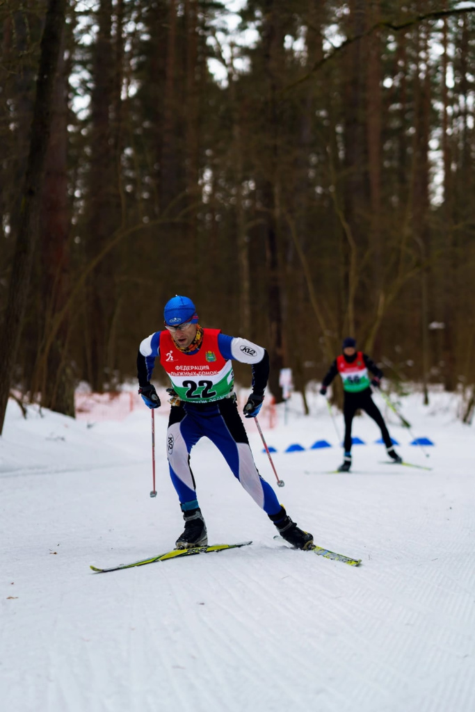 Анатолий Кондратюк на трассе чемпионата Калужской области 2024 года. 