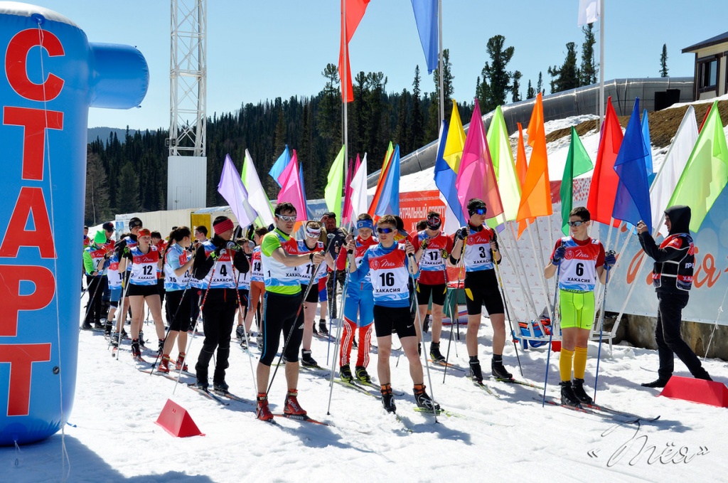 Лыжники Хакасии завершили зимний сезон в Вершине Теи (ВИДЕО)2.jpg